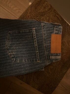 Womans stripped denim blue jeans size 29